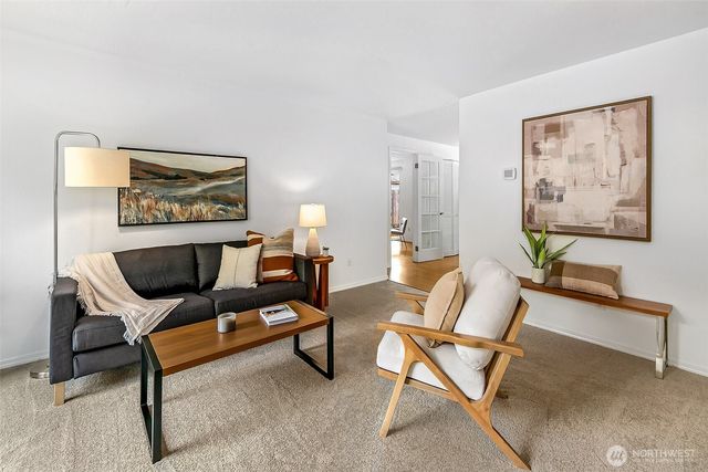 2022 Aberdeen Place SE, Renton, WA 98055