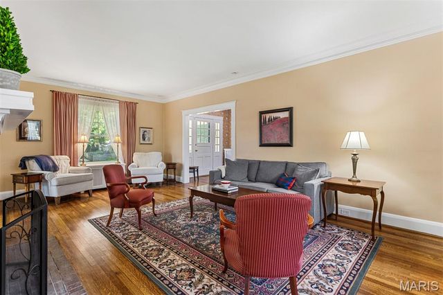 204 Spencer Road, Webster Groves, MO 63119