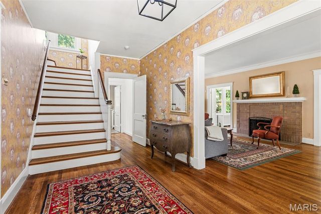 204 Spencer Road, Webster Groves, MO 63119
