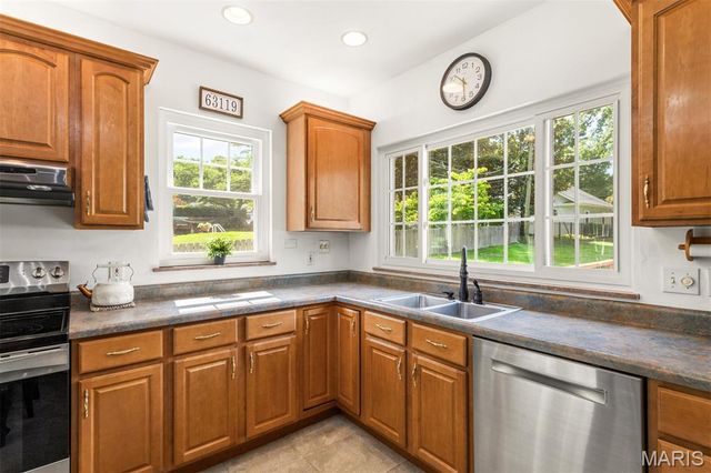 204 Spencer Road, Webster Groves, MO 63119