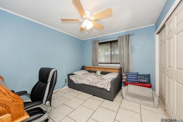 445 Venzule Dr, Brusly, LA 70719