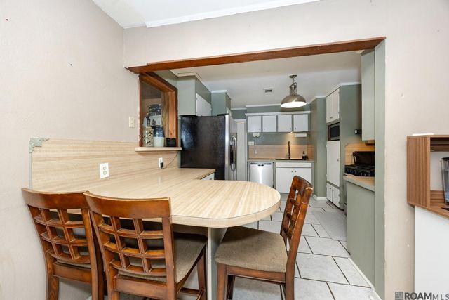 445 Venzule Dr, Brusly, LA 70719