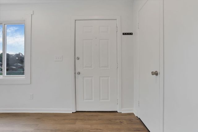 1910 Rosemont Avenue, Columbus, OH 43223