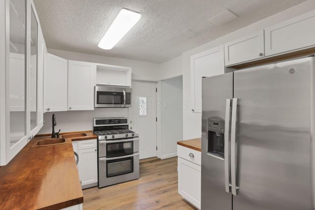 1910 Rosemont Avenue, Columbus, OH 43223