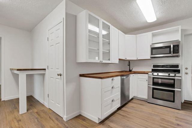 1910 Rosemont Avenue, Columbus, OH 43223