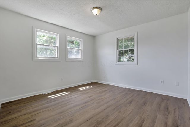 1910 Rosemont Avenue, Columbus, OH 43223