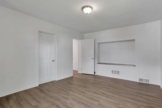 1910 Rosemont Avenue, Columbus, OH 43223