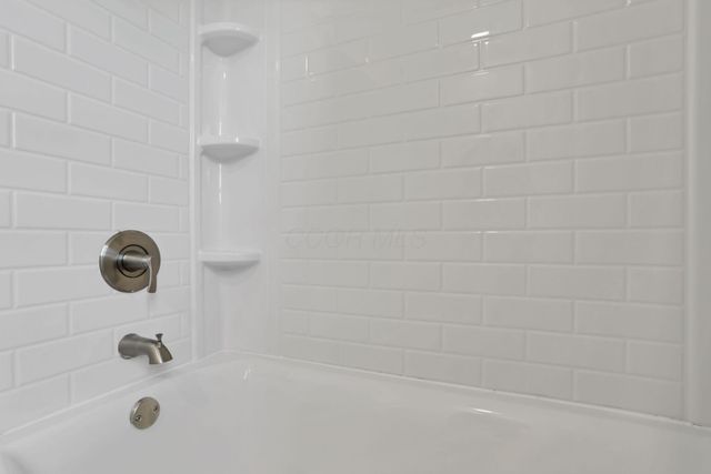 1910 Rosemont Avenue, Columbus, OH 43223