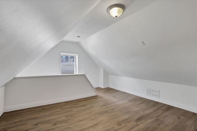 1910 Rosemont Avenue, Columbus, OH 43223