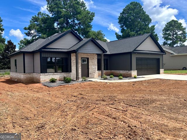 213 Lydia Drive, Bonaire, GA 31005