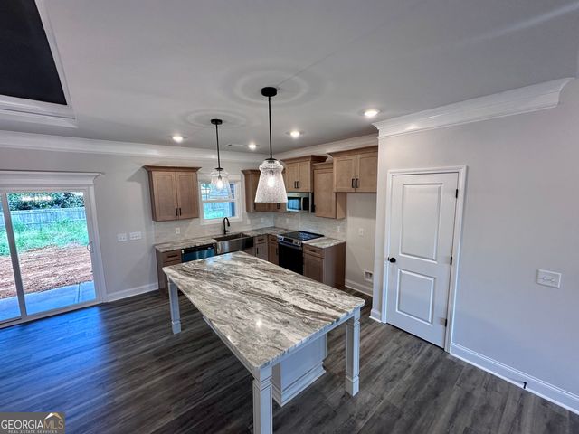 213 Lydia Drive, Bonaire, GA 31005