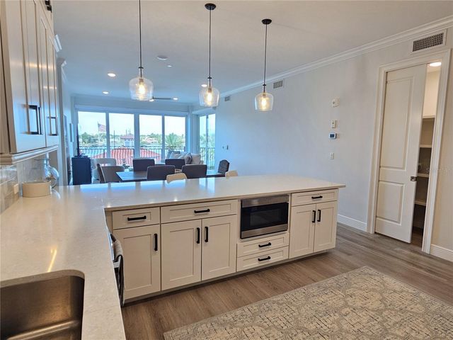 503 TAMIAMI TRAIL N 301, Venice, FL 34285