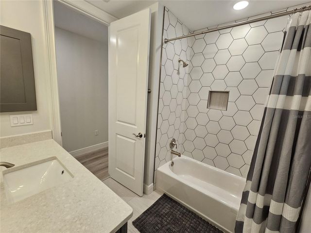 503 TAMIAMI TRAIL N 301, Venice, FL 34285