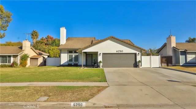 6250 Meadowbrook, Riverside, CA 92504