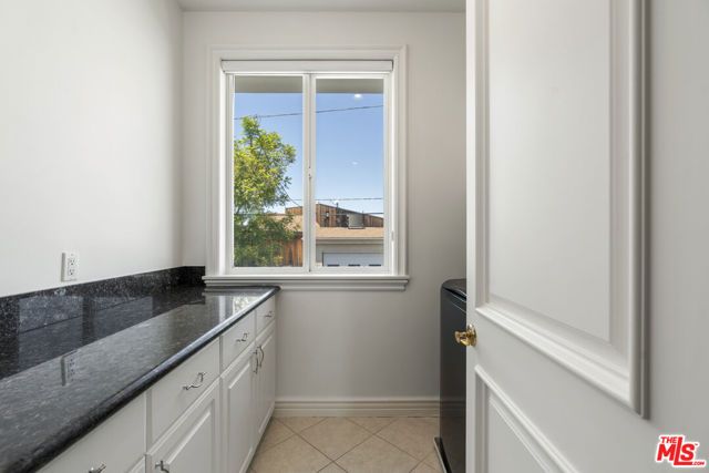 4726 San Sebastian Drive, Woodland Hills (los Angeles), CA 91364