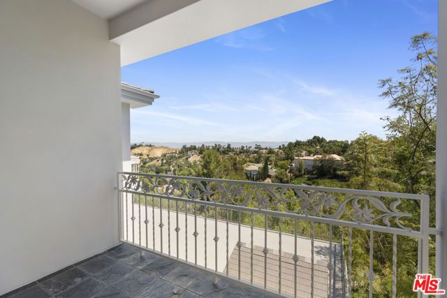 4726 San Sebastian Drive, Woodland Hills (los Angeles), CA 91364