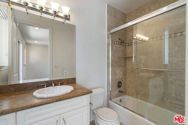 4726 San Sebastian Drive, Woodland Hills (los Angeles), CA 91364
