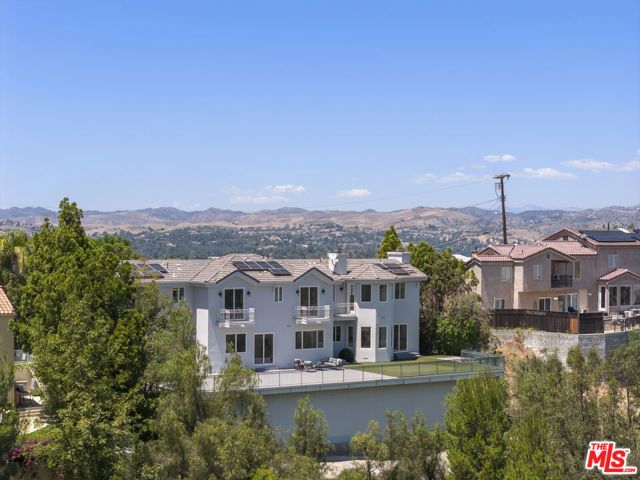 4726 San Sebastian Drive, Woodland Hills (los Angeles), CA 91364