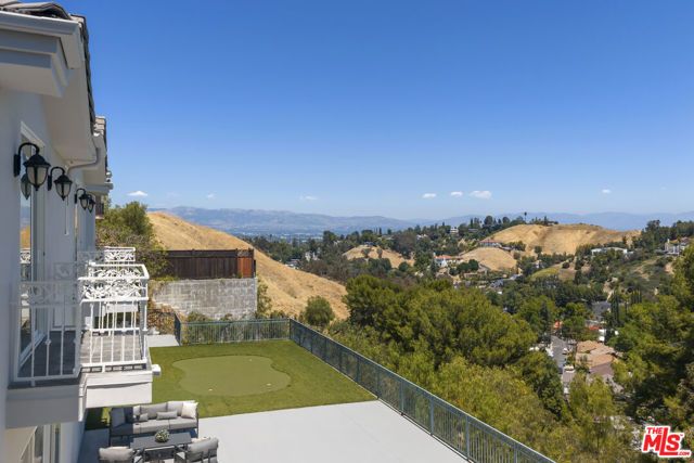 4726 San Sebastian Drive, Woodland Hills (los Angeles), CA 91364