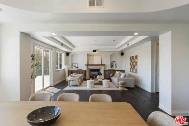 4726 San Sebastian Drive, Woodland Hills (los Angeles), CA 91364