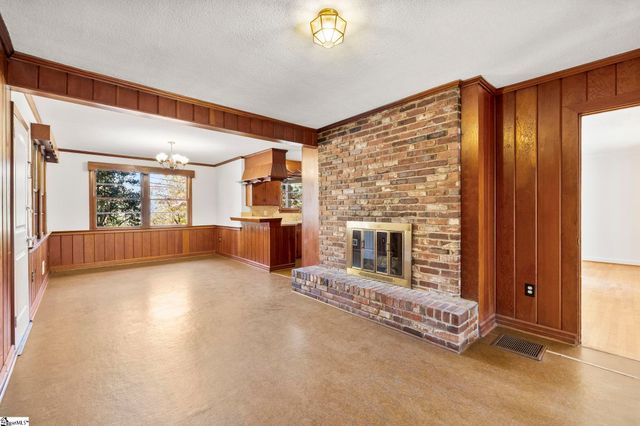 310 Cardinal Drive, Taylors, SC 29687