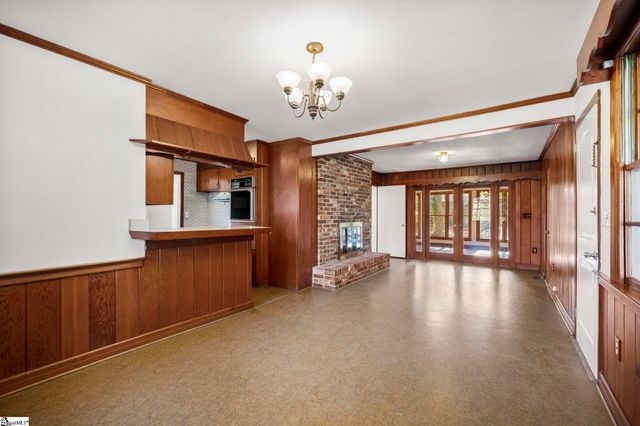 310 Cardinal Drive, Taylors, SC 29687