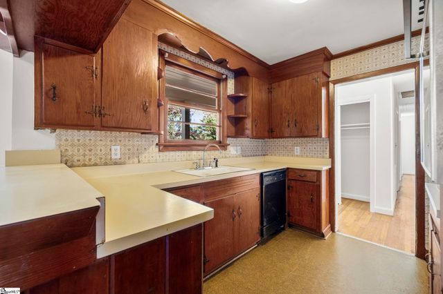 310 Cardinal Drive, Taylors, SC 29687