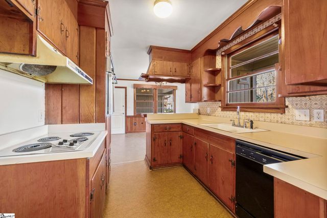 310 Cardinal Drive, Taylors, SC 29687