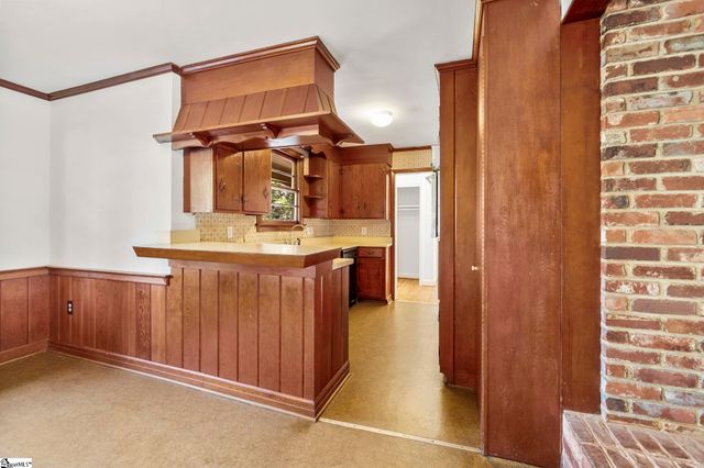 310 Cardinal Drive, Taylors, SC 29687