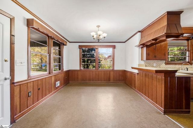 310 Cardinal Drive, Taylors, SC 29687