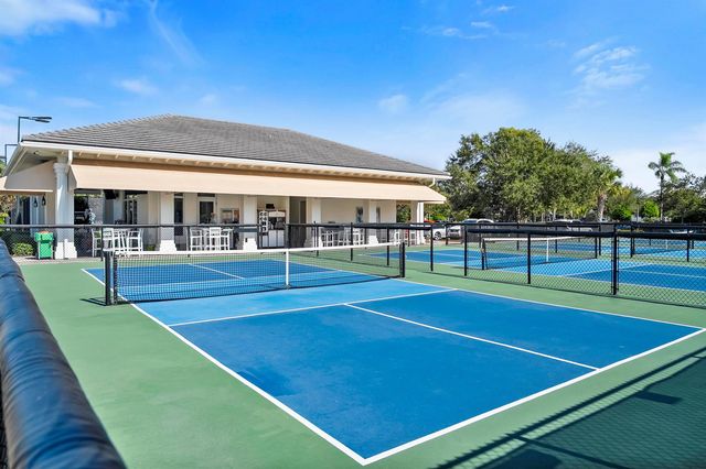 5341 SE Burning Tree Circle, Stuart, FL 34997