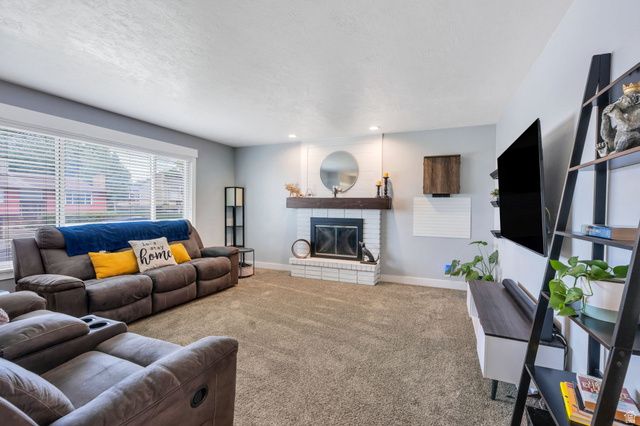669 S 1600 E, Pleasant Grove, UT 84062