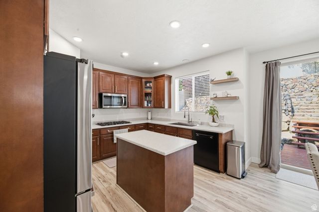 7755 N BROOKWOOD DR, Eagle Mountain, UT 84005