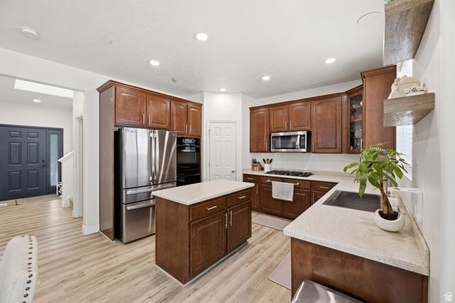 7755 N BROOKWOOD DR, Eagle Mountain, UT 84005
