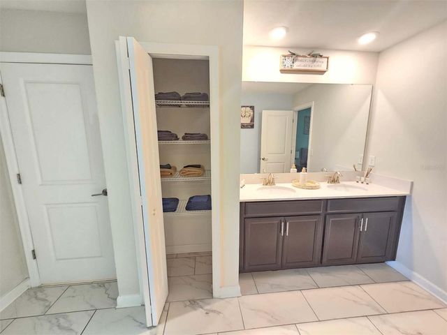 1265 CHALLENGE DRIVE, Davenport, FL 33896