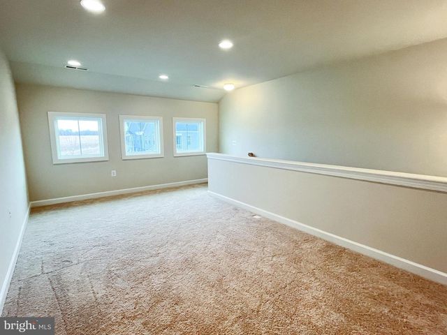 108 ZINNIA LN, Winchester, VA 22603