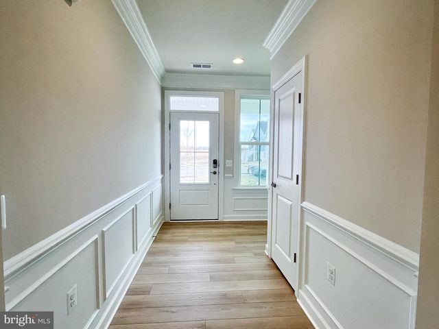 108 ZINNIA LN, Winchester, VA 22603