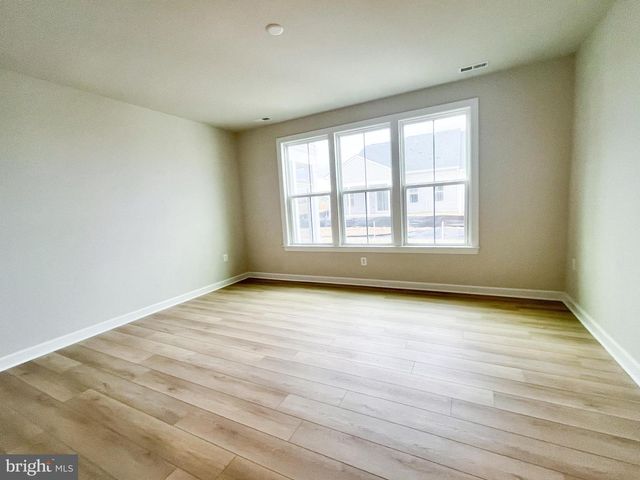 108 ZINNIA LN, Winchester, VA 22603