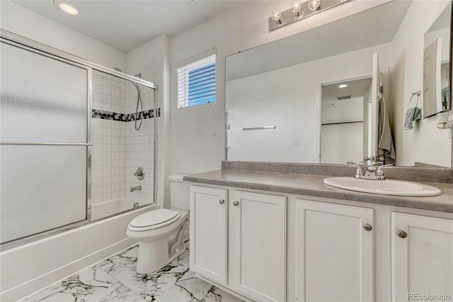 25586 E Maple Avenue, Aurora, CO 80018