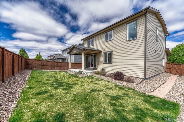 25586 E Maple Avenue, Aurora, CO 80018