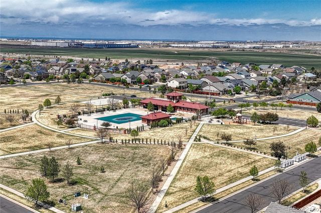 25586 E Maple Avenue, Aurora, CO 80018