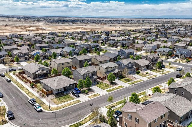 25586 E Maple Avenue, Aurora, CO 80018