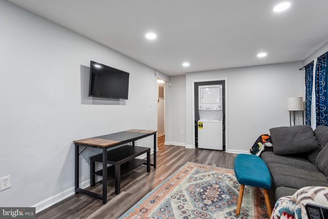 8615 MYRTLE AVE, Bowie, MD 20715