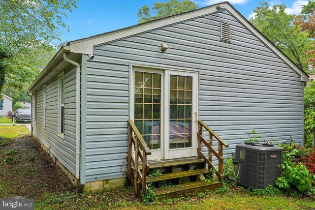 8615 MYRTLE AVE, Bowie, MD 20715