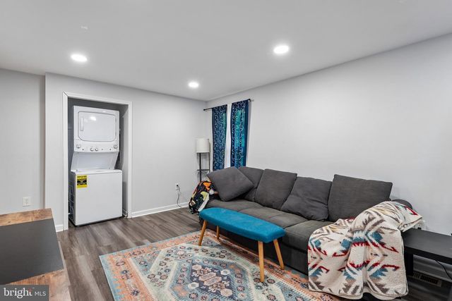 8615 MYRTLE AVE, Bowie, MD 20715