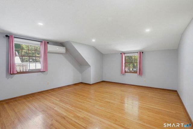 9 Pond Side Drive, Wethersfield, CT 06109
