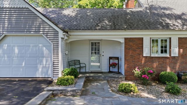 9 Pond Side Drive, Wethersfield, CT 06109