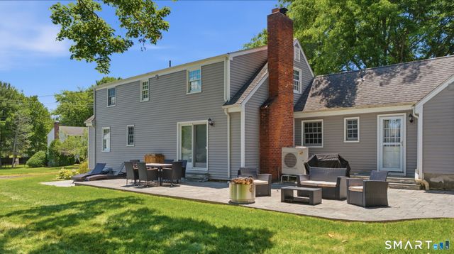 9 Pond Side Drive, Wethersfield, CT 06109