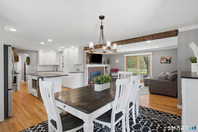 9 Pond Side Drive, Wethersfield, CT 06109