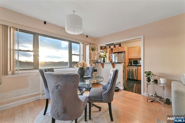 8800 Boulevard East 8D, North Bergen, NJ 07047